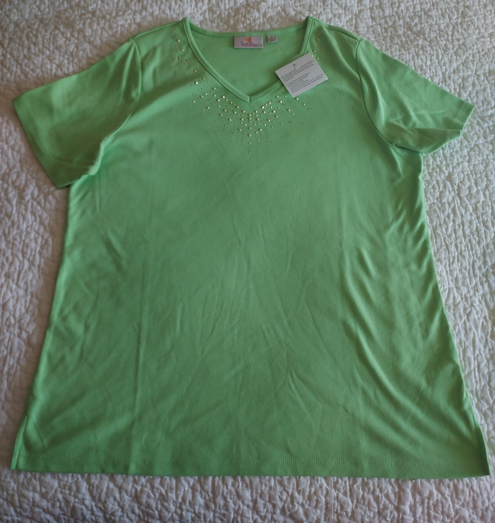 New Quacker Factory Embellished Shirt Knit Size Large Green Sparkle V-neck NWT